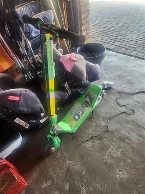 Zungo X200 electric scooter for sale