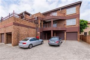 GROUND FOOR Secure 2 Bedroom Unit for Sale in Croydon with lock up Garage .