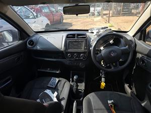 RENAULT KWID 1.0 PREFACE ( STRIPPING FOR SPARES)