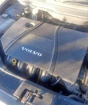 VOLVO/FORD 2.0 ENGINE FOR SALE.