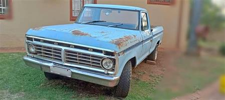 Ford F100 starts and go with papers slightly negotiable