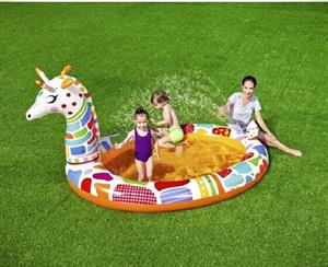 Giraffe kiddies pool with water sprayer - perfect gift