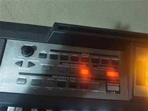 Roland E-09 Electric Keyboard with stand