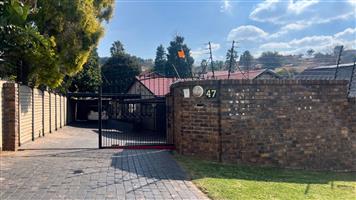House For Sale in Ridgeway