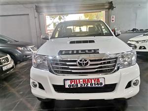 2015 TOYOTA HILUX 3.0D4D LEGEND45 EXTRA CAB MANUAL