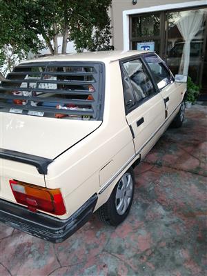 1987 Renault Laguna