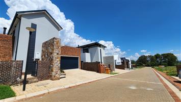 3 Bedroom Home to Rent in Helderzicht Eco Estate