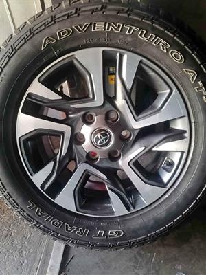Toyota Fortuner 18inch Mag Rim (WITH USED TYRE)