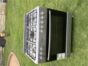 Univa gas/electric oven 90cm
