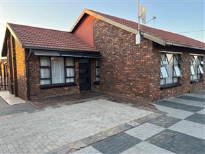 House For Sale in Mmabatho
