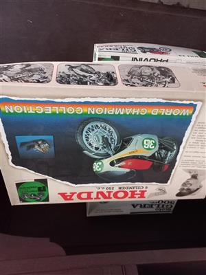 Honda 250cc  Six Cylinder Model Kit