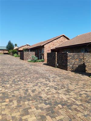 Townhouse For Sale in Highveld