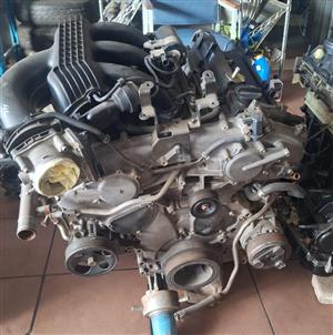 Nissan Navara / Pathfinder V6 4L Complete engine on exchange