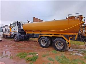2019 UD Water tanker/ water bowser truck for sale Quester CWE 330 (12 000L) 