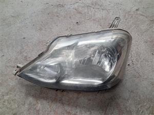 Toyota Etios Sprint XS 1.5 Front Left Headlight