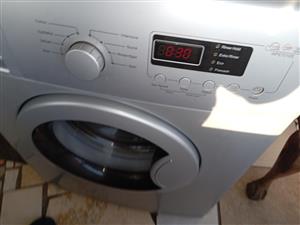7kg Hisense front loader washing machine 