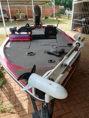 Bass Boat fitted with 50 HP Yamaha 4 Stroke 