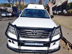 2013 TOYOTA HILUX SINGLE CAB 2.0 VVT.I PETROL, MANUAL, WHITE COLOR, MILEAGE 92000KM, CANOPY