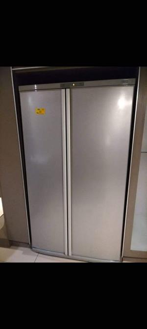 double door fridge