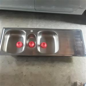 Franke Cascade sink with 3 wastes, brackets and plastic inset for sale 
