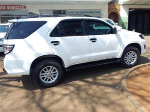 2014 TOYOTA FORTUNER 3.0 4x4 AUTOMATIC DIESEL WHITE 92.000km 
