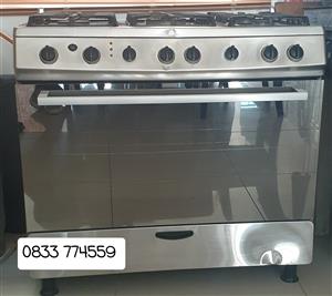 Sunbeam 5 plate gas stove with thermofan electric oven 900m wide