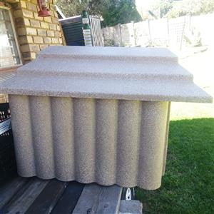 SMALL DOG KENNEL PLASTIC 