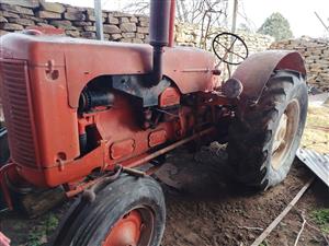 CASE LA TRACTOR 