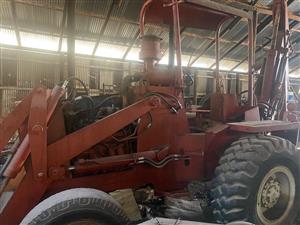 CASE 680 backhoe