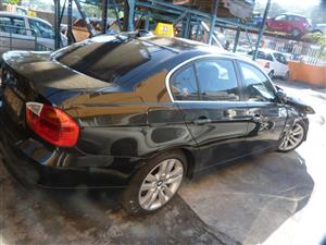 BMW 330i E90 Manual - 2005