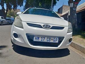 2010 HYUNDAI i20 1.6 MANUAL PETROL WHITE