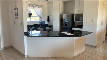 Townhouse For Sale in Woodgrange