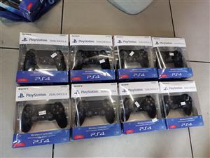 Sony Ps4 controlers sealed situated in mayfair Johannesburg