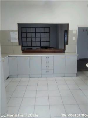 AFFORDABLE LONG TERM ACCOMMODATION AVAILABLE IN ROSEBANK