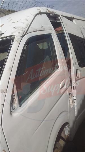 Toyota Quantum 2.7i Left Front Door Glass For Sale 