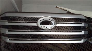 Toyota land cruiser LC300 GRILL