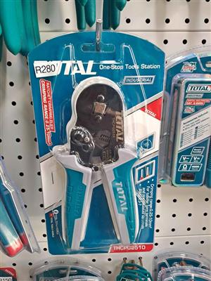 Brand New Total Tools Ratchet Crimping Plier 0.25 - 10mm² 160mm