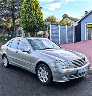 MERCEDES-BENZ C200 KOMPRESSOR AUTOMATIC (PRISTINE CONDITION)