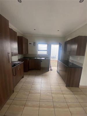 Apartment Rental Monthly in Mackenzie Park