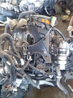 NISSAN YD25 TURBO COMPLETE ENGINE