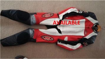 Kangaroo track racing suit x 1 - Perfect for Racing Season