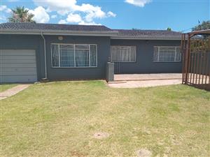 Room to Grow – 3 Bedrooms, 2 Bathrooms, Large Yard