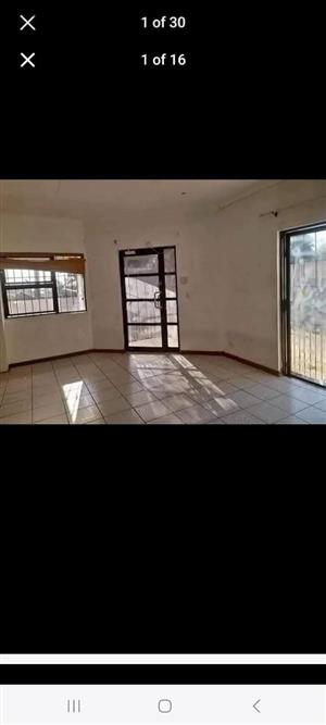 🏡 Spacious 3-Bedroom Home To Let in Sunnyridge, Germiston 