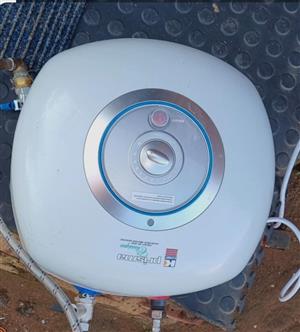 Kwikot Prisma Classique point-of-use electric water heater