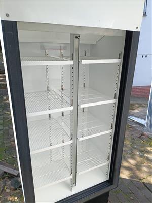 2 door fridge