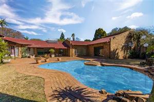 House Auction in Woodmead