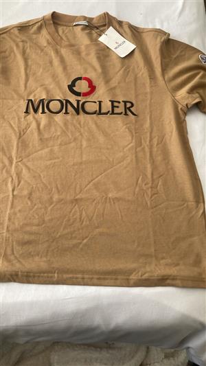 I buy good quality second hand clothes