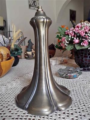 WANTED - LAMP STAND