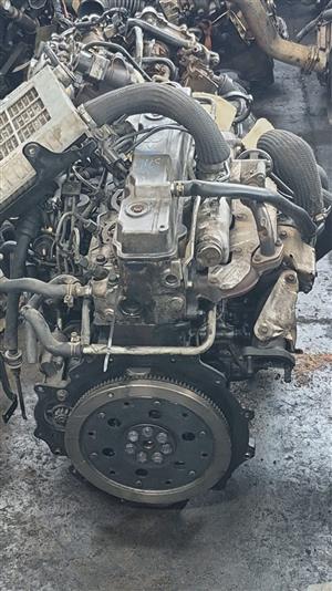 Mitsubishi 4m40 turbo engine