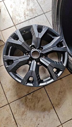 18inch ISUZU V-Cross/X-Rider original mag to use for spare wheel 